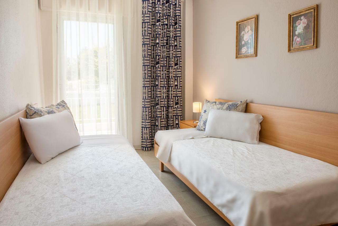 Georgalas Rest Apartments Nea Kallikrateia Kültér fotó