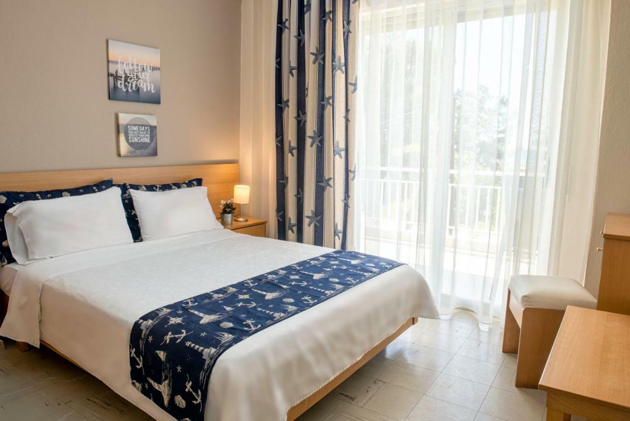 Georgalas Rest Apartments Nea Kallikrateia Kültér fotó