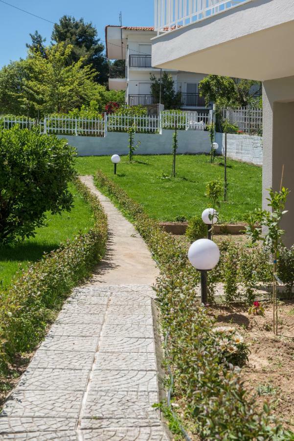 Georgalas Rest Apartments Nea Kallikrateia Kültér fotó